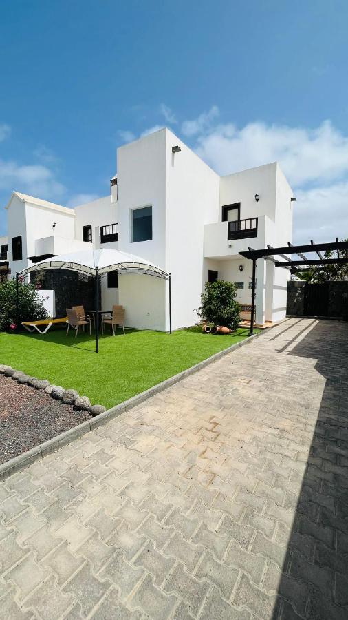 Lovely Villa Kiluka Heated Pool Playa Blanca  Extérieur photo